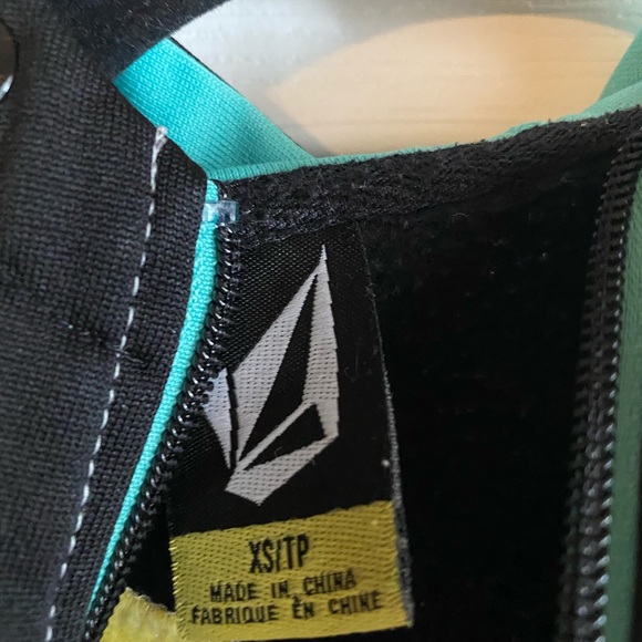 Volcom hoodie - Picture 2 of 2